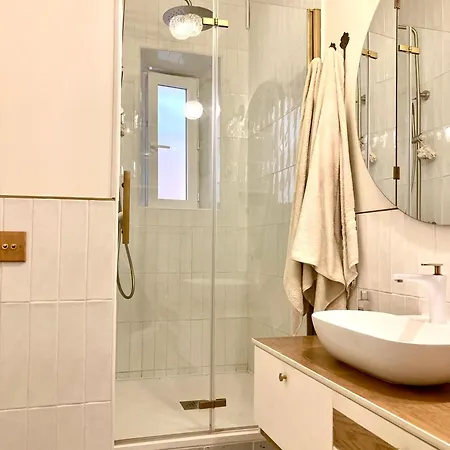 Terrasse Des Artistes - 2 Pieces Avec Pergola Апартаменты *