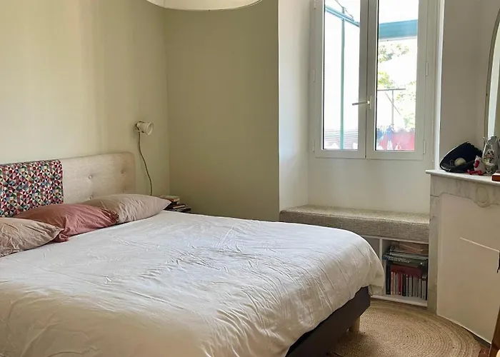 Terrasse Des Artistes - 2 Pieces Avec Pergola